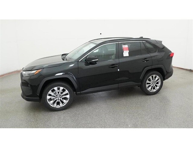 2025 Toyota RAV4 XLE Premium photo 2