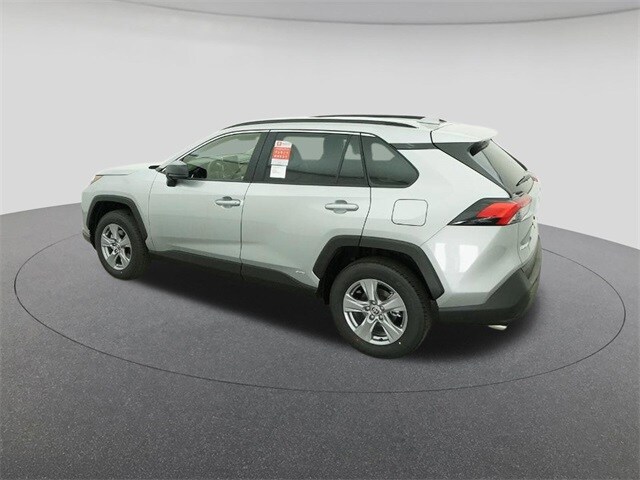 2025 Toyota RAV4 Hybrid LE photo 4