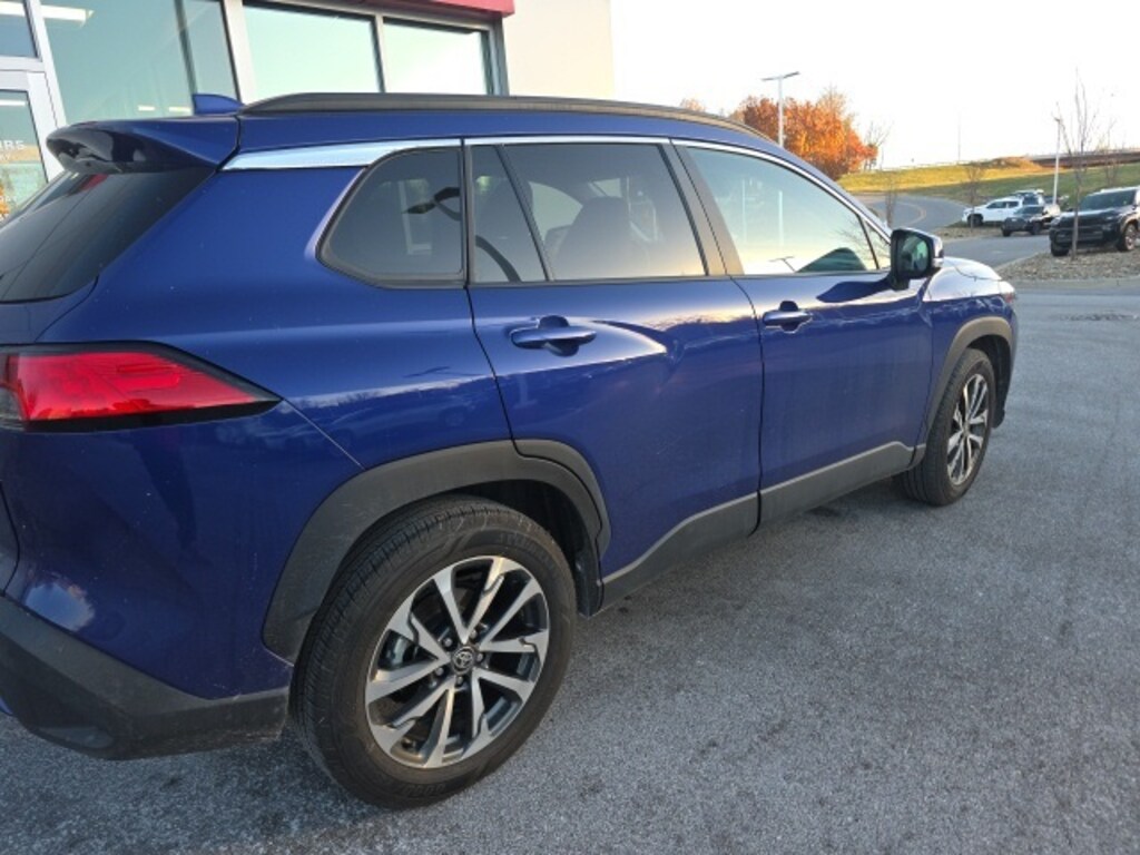 Used 2023 Toyota Corolla Cross XLE SUV