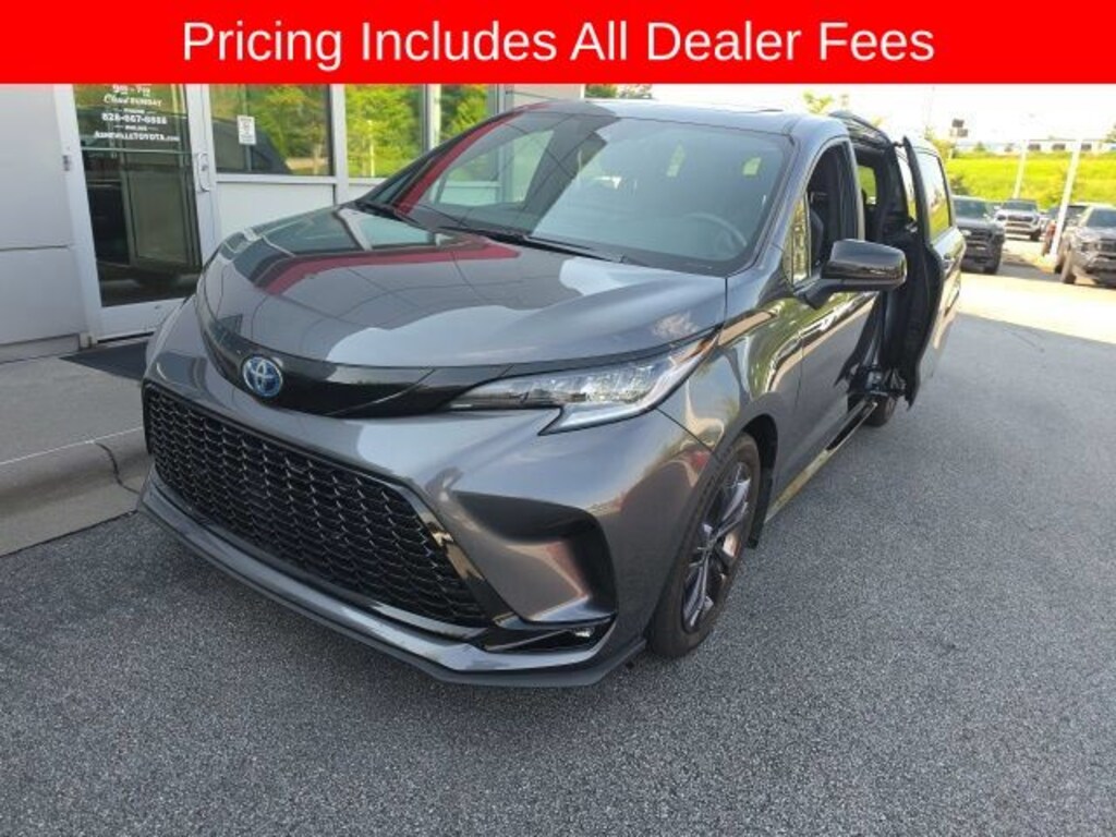 Certified 2025 Toyota Sienna XSE Minivan/Van