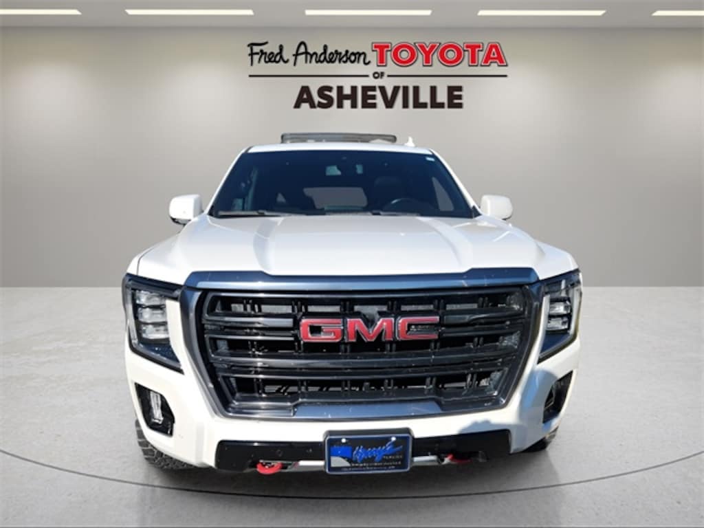 Used 2022 GMC Yukon XL AT4 SUV