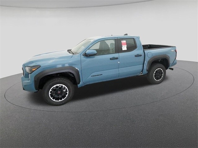 2026 Toyota Tacoma TRD Off-Road photo 2