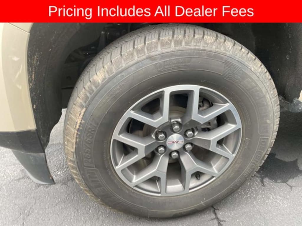 Used 2022 GMC Canyon AT4 w/Leather Truck