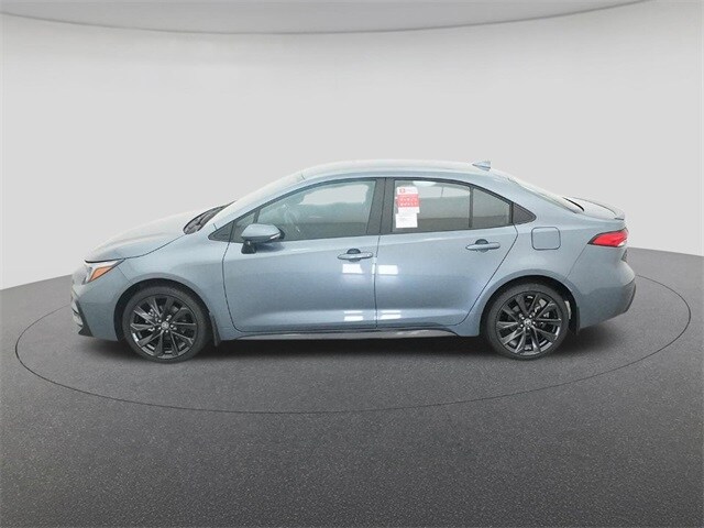 2026 Toyota Corolla SE photo 3