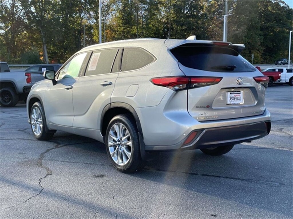 Used 2021 Toyota Highlander Limited SUV