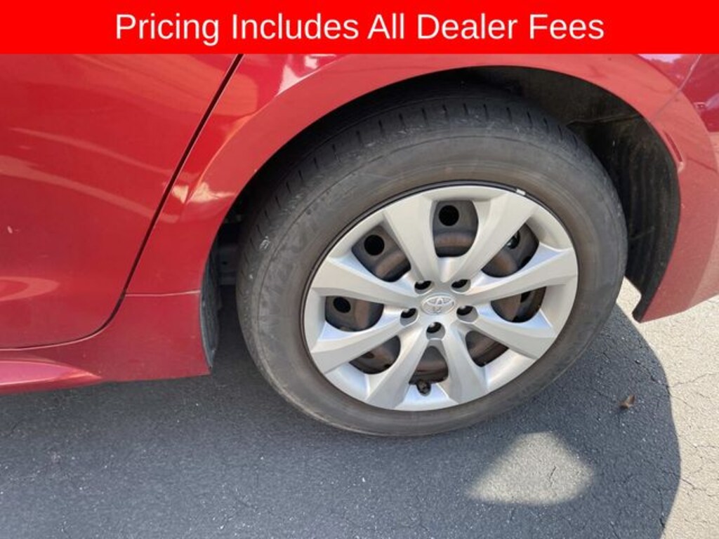 Used 2021 Toyota Corolla LE Sedan