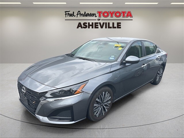 2023 Nissan Altima 2.5 SV photo 3