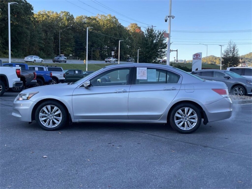 Used 2011 Honda Accord EX-L Sedan