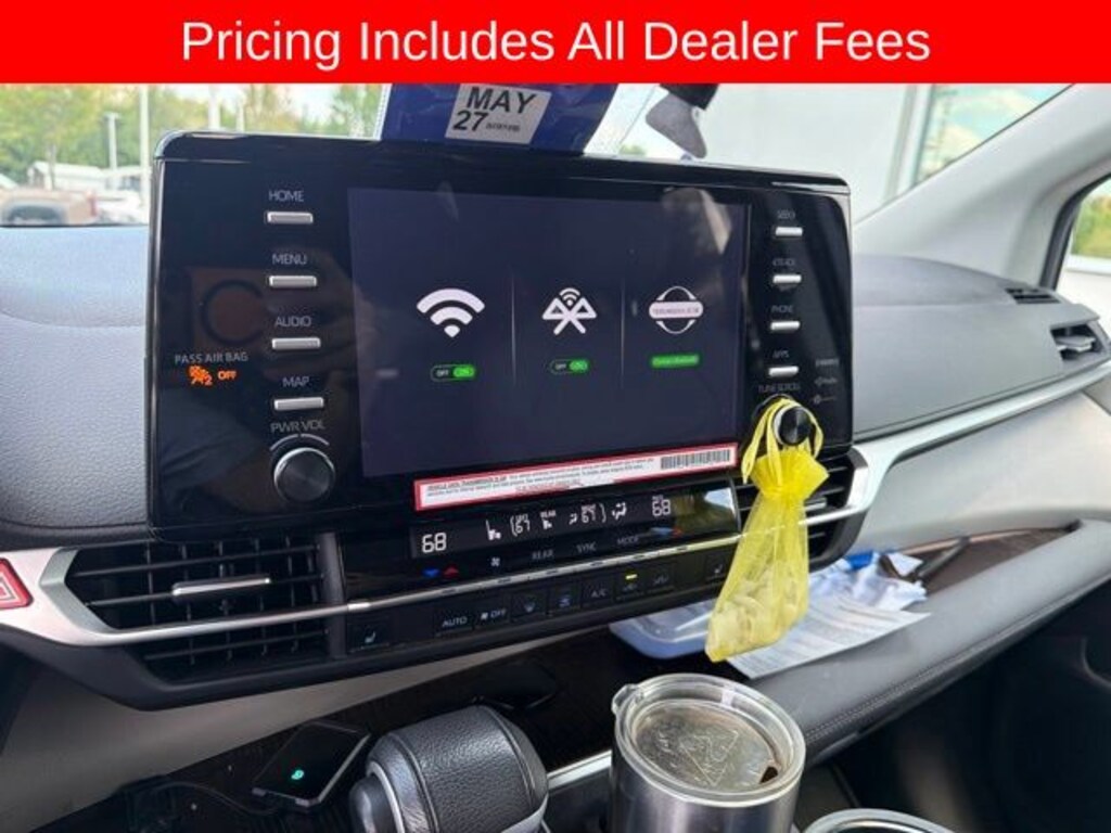 Used 2023 Toyota Sienna XLE Minivan/Van