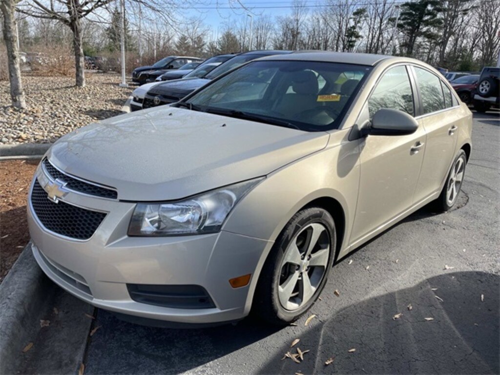 Used 2011 Chevrolet Cruze 2LT Sedan