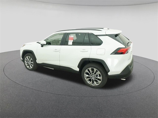 2025 Toyota RAV4 XLE Premium photo 4