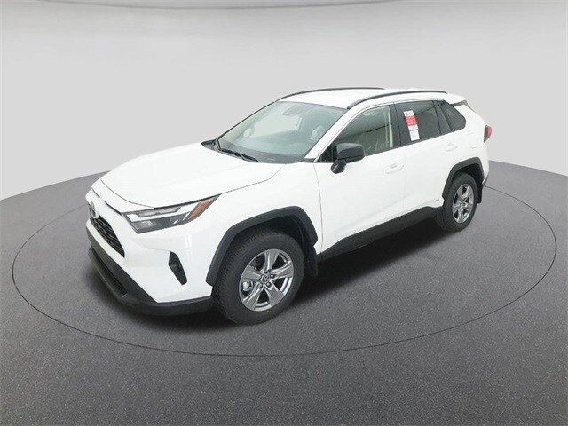 2025 Toyota RAV4 LE's photo
