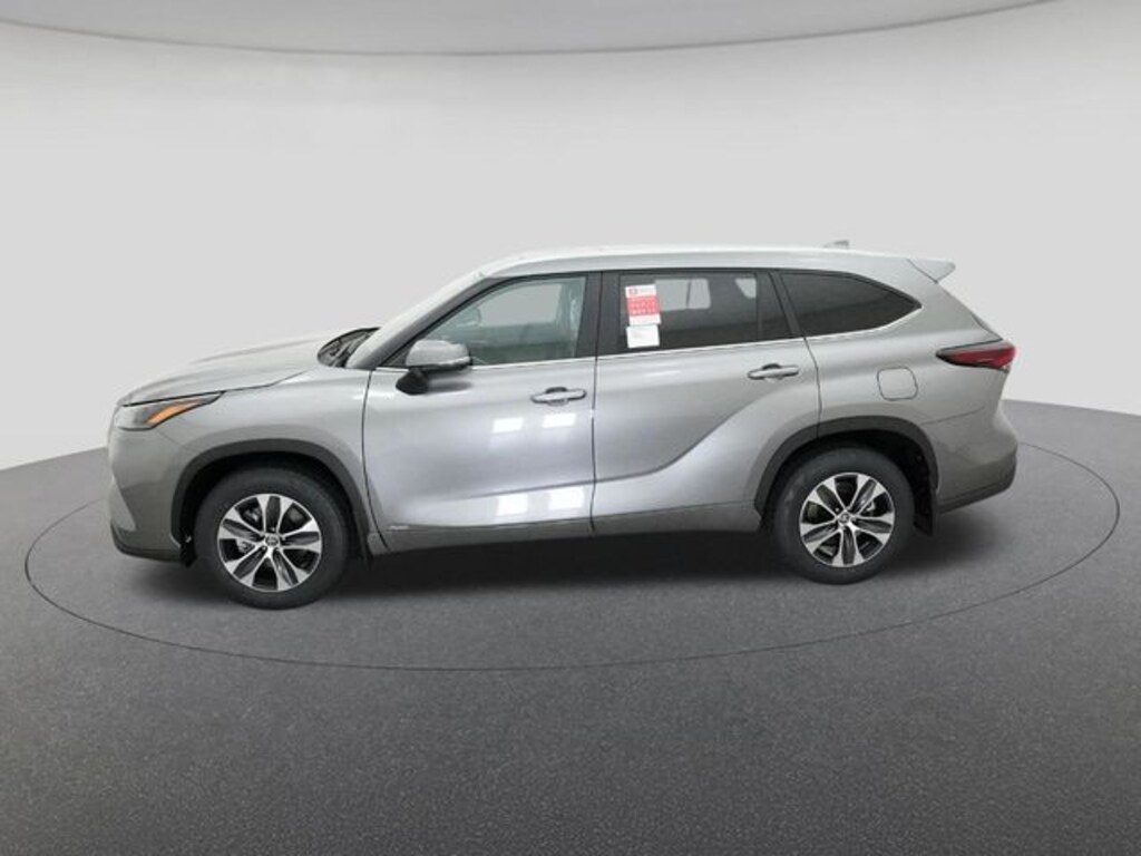New 2026 Toyota Highlander Hybrid XLE SUV