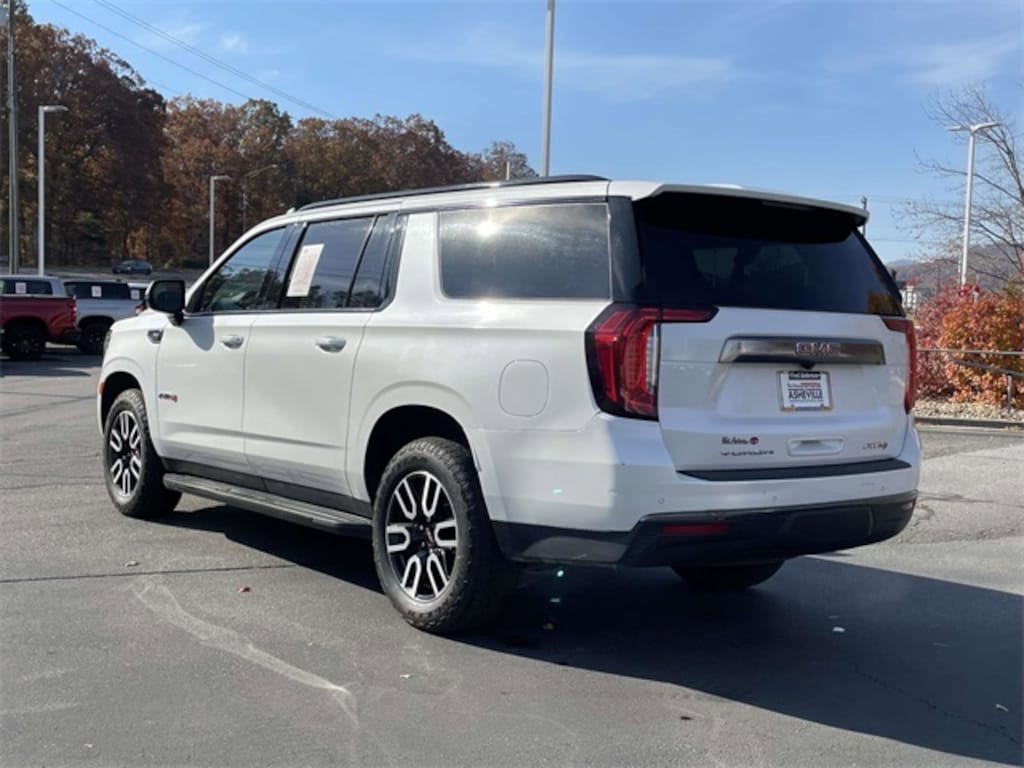 Used 2022 GMC Yukon XL AT4 SUV