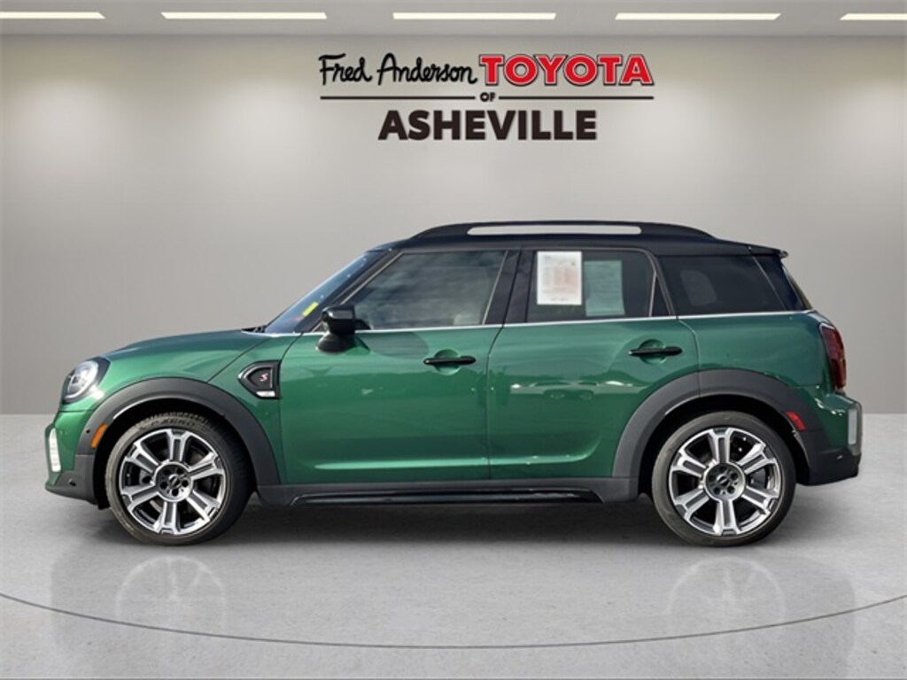 Used 2024 MINI Countryman Iconic SUV