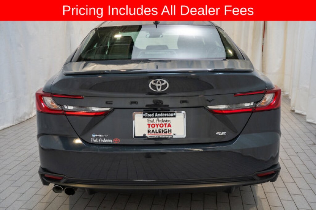 Used 2025 Toyota Camry SE Sedan