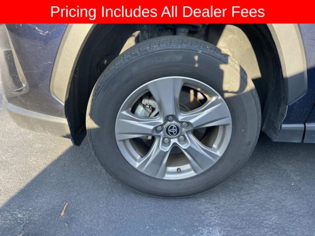 Used 2025 Toyota RAV4 XLE SUV