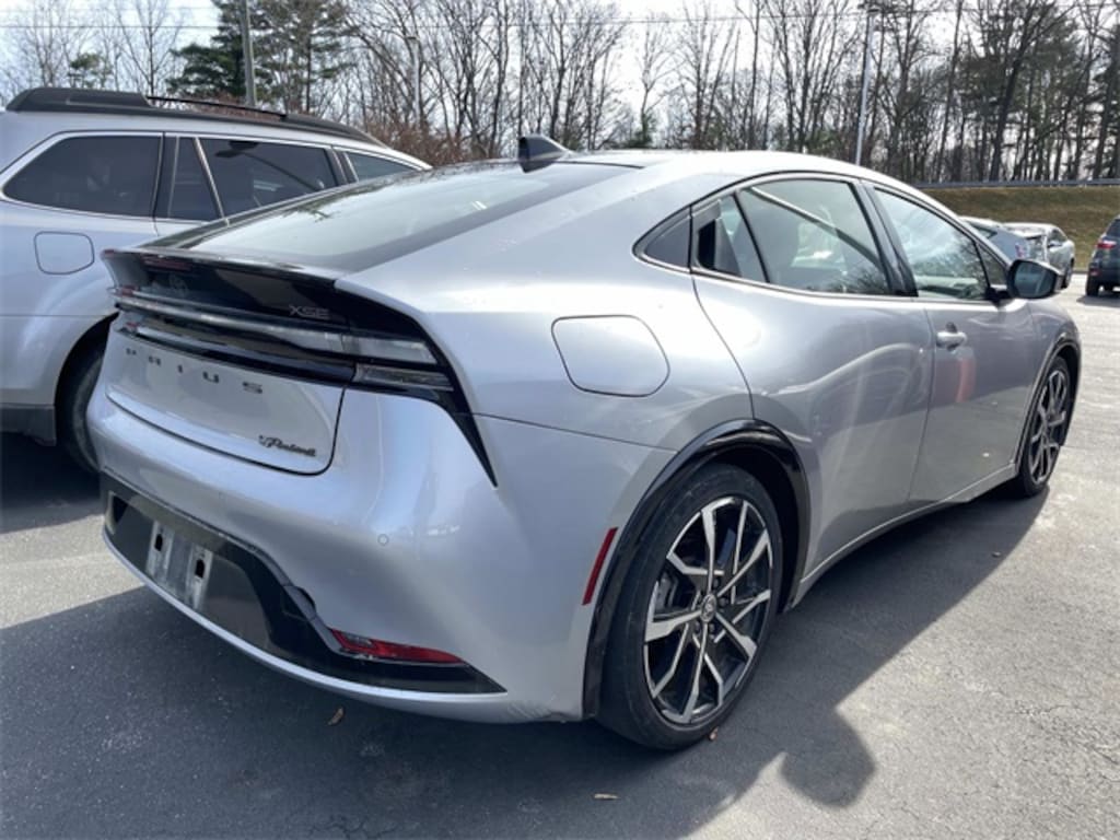 Used 2024 Toyota Prius Prime XSE Premium Hatchback