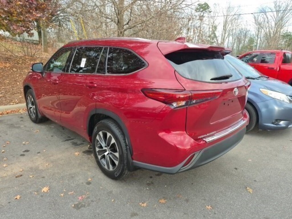 Used 2020 Toyota Highlander XLE SUV