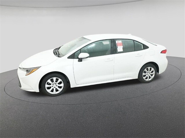 2026 Toyota Corolla LE photo 2