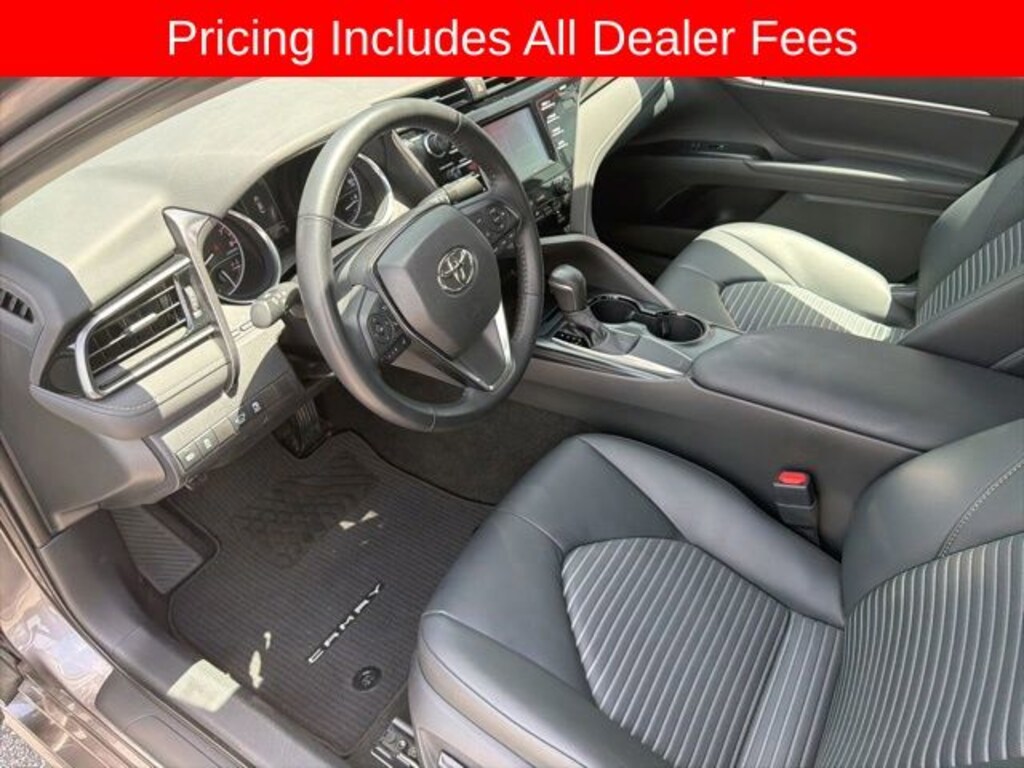 Used 2019 Toyota Camry SE Sedan