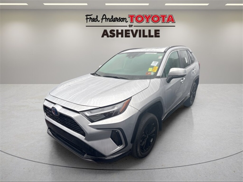 Used 2022 Toyota RAV4 Hybrid SE SUV