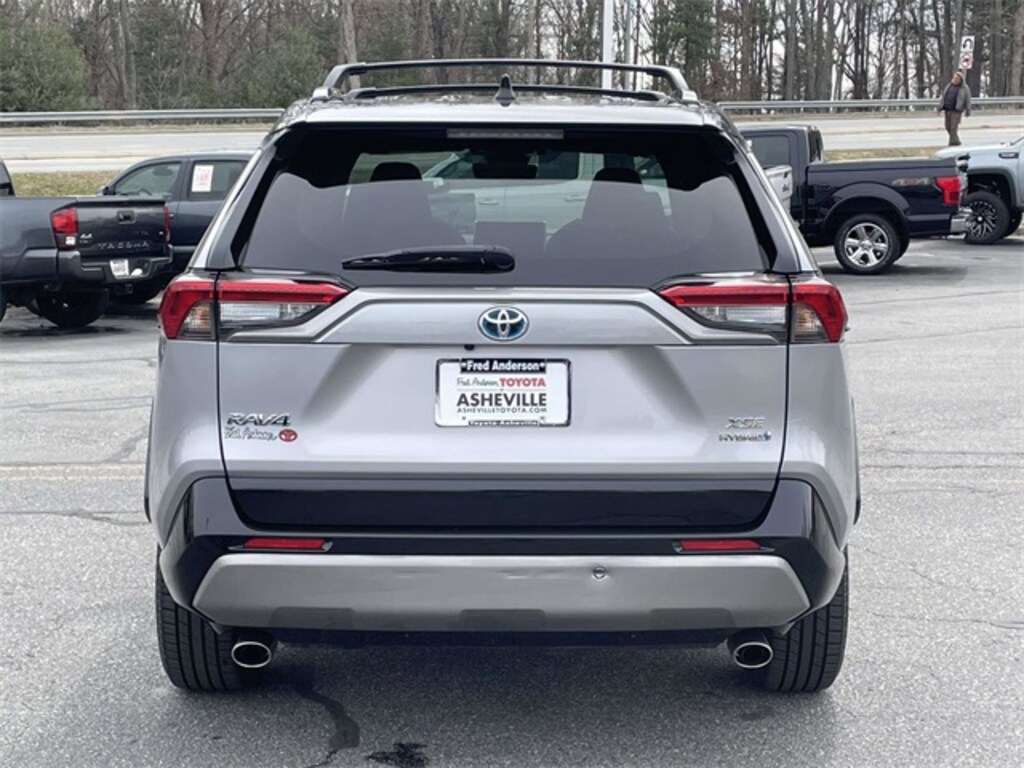 Used 2022 Toyota RAV4 Hybrid XSE SUV