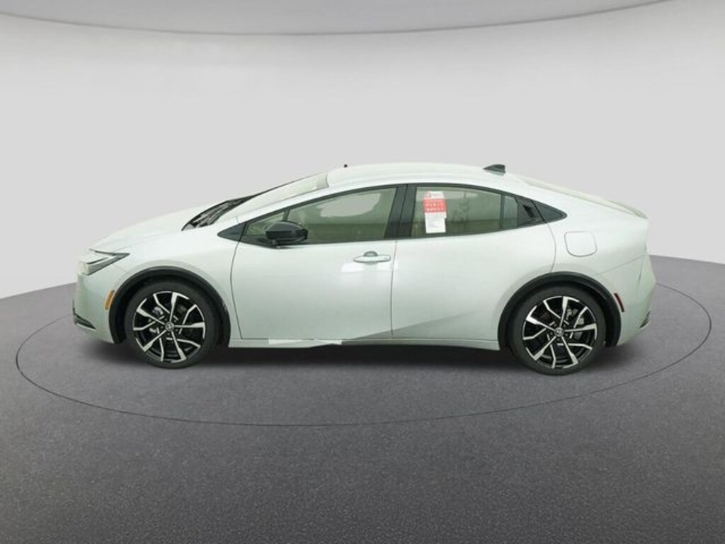 New 2026 Toyota Prius Plug-In Hybrid XSE Hatchback