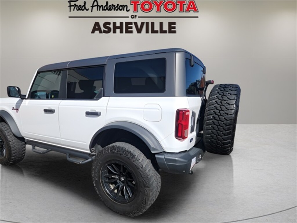 Used 2023 Ford Bronco Black Diamond SUV