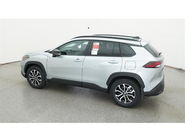 2026 Toyota Corolla Hybrid SE photo 3