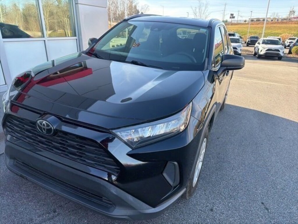 Used 2019 Toyota RAV4 LE SUV