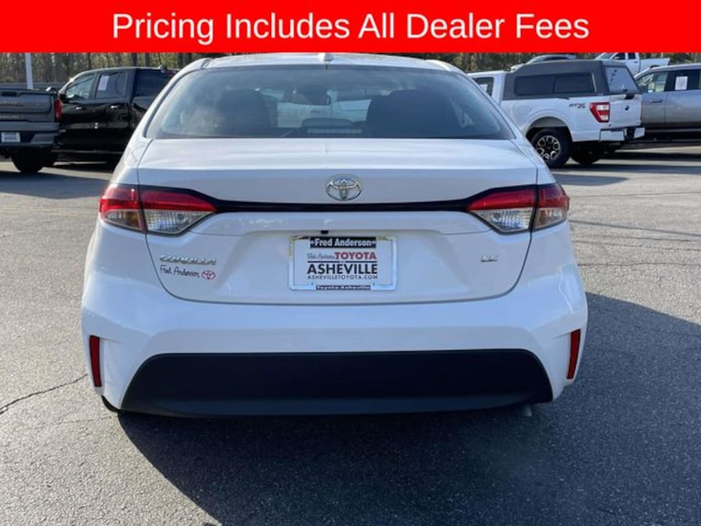 Used 2024 Toyota Corolla LE Sedan