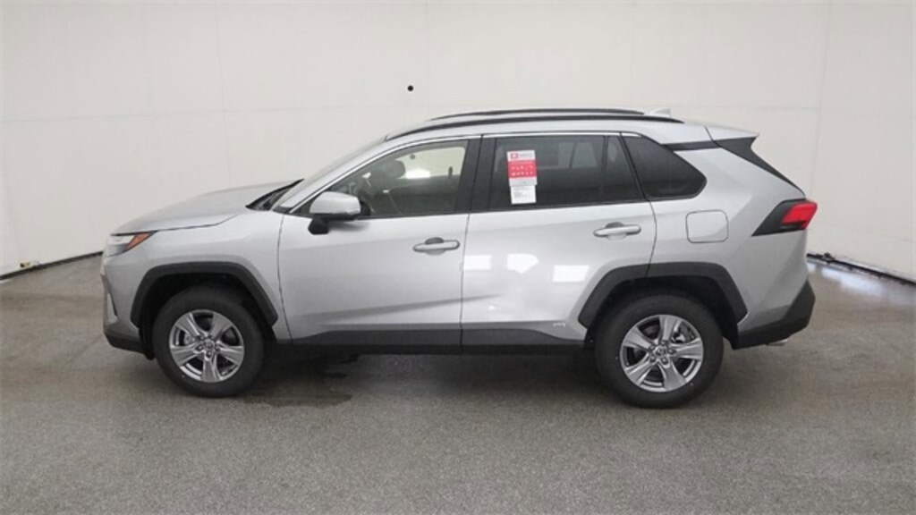 New 2025 Toyota RAV4 Hybrid LE SUV