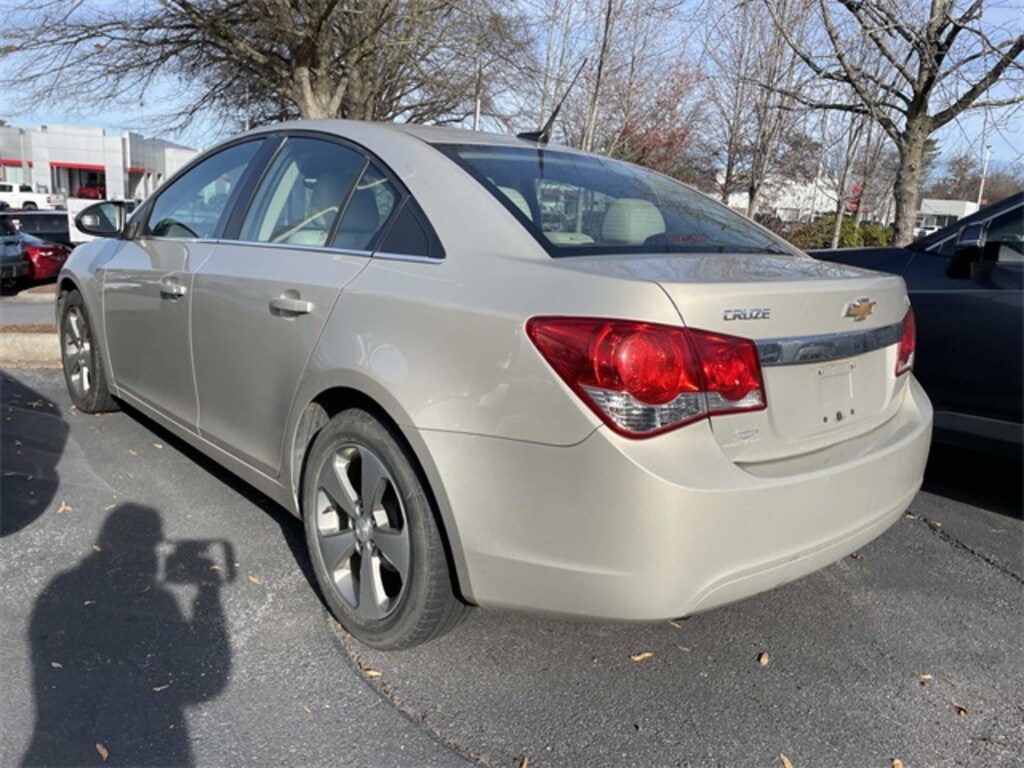 Used 2011 Chevrolet Cruze 2LT Sedan