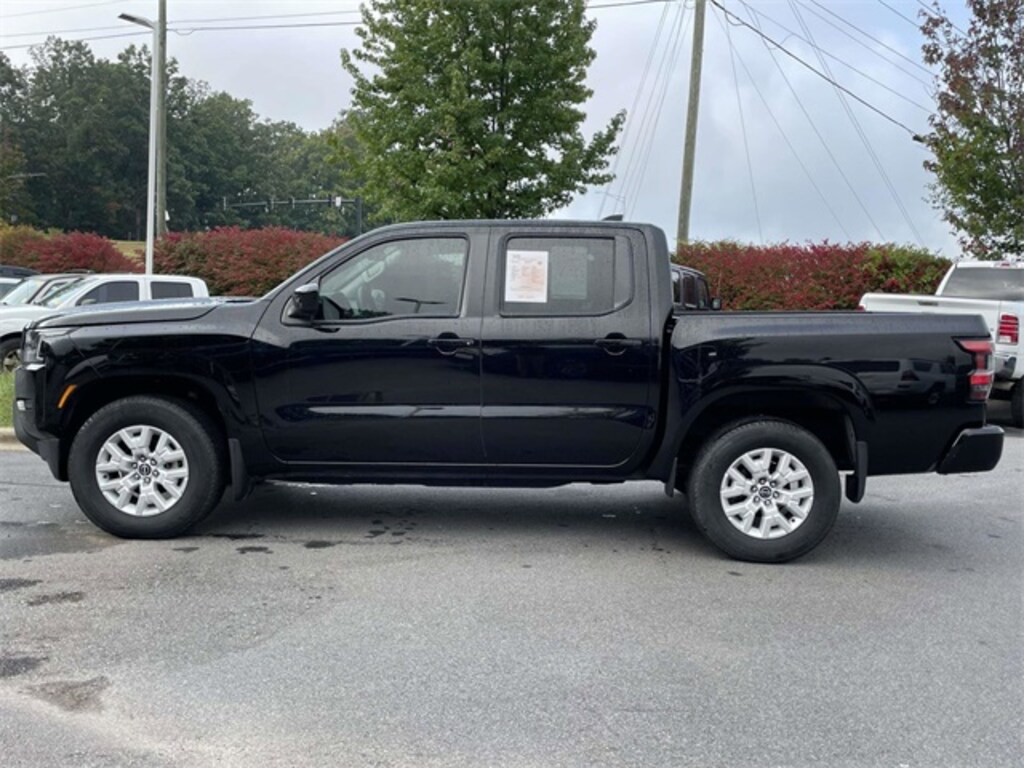 Used 2022 Nissan Frontier SV Truck
