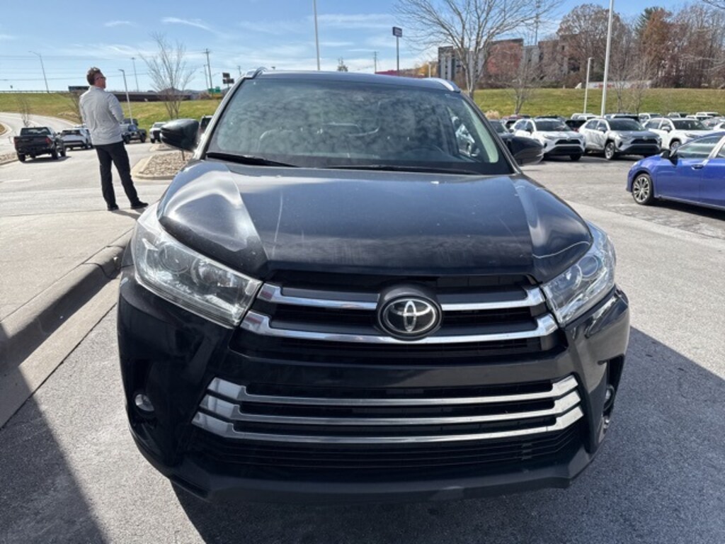 Used 2019 Toyota Highlander Limited SUV