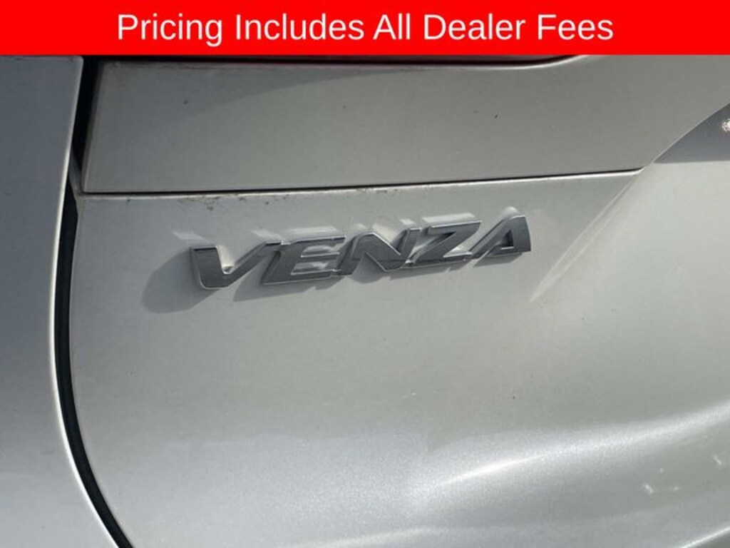 Used 2022 Toyota Venza XLE SUV