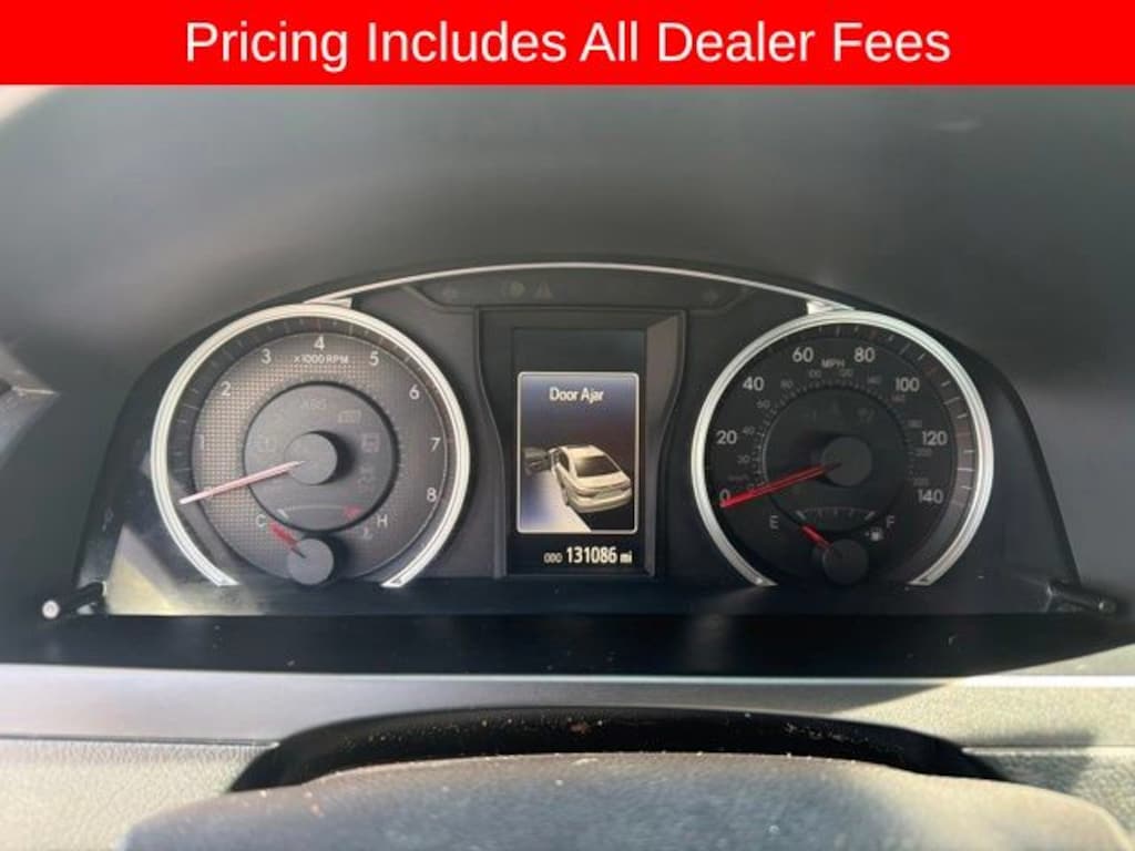 Used 2017 Toyota Camry SE Sedan