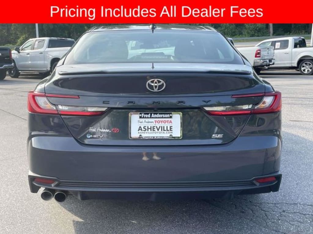Used 2025 Toyota Camry SE Sedan