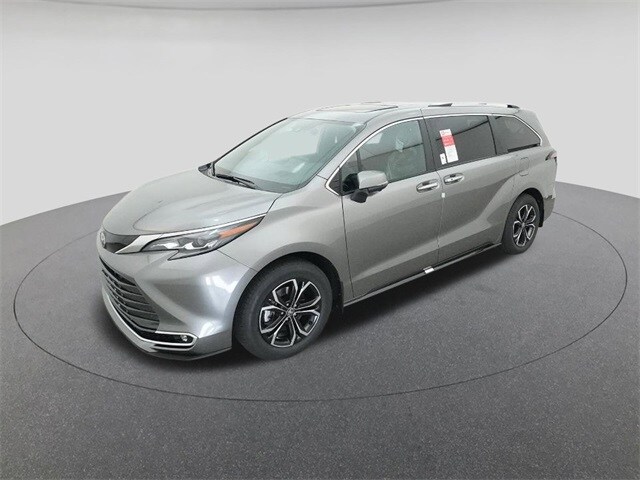 2026 Toyota Sienna Platinum's photo