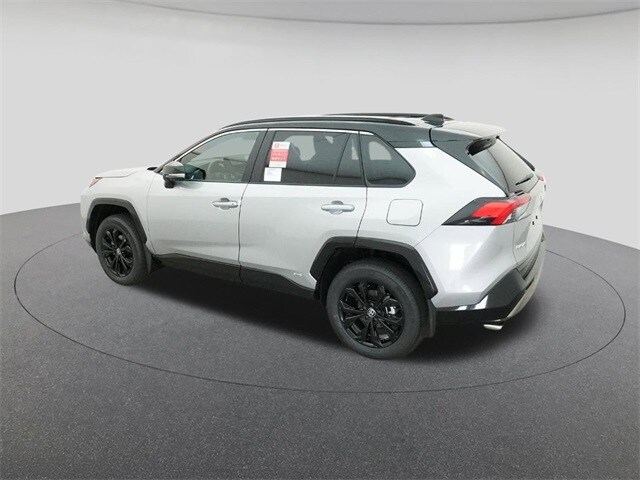 2025 Toyota RAV4 Hybrid XSE photo 4