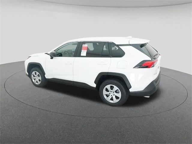 2025 Toyota RAV4 LE photo 4