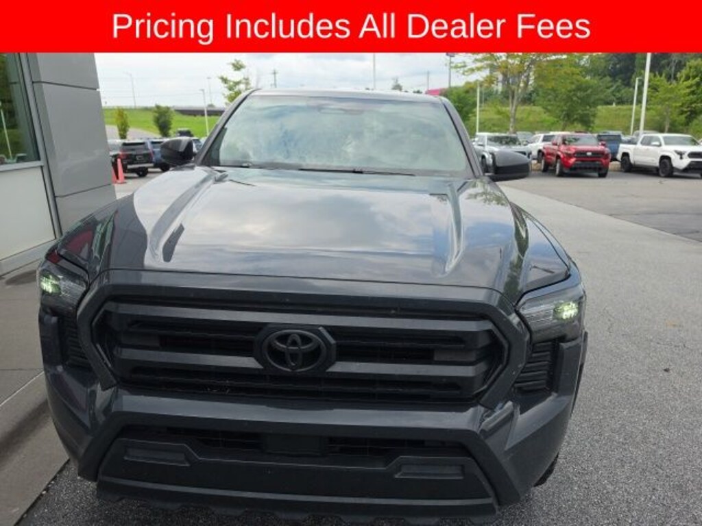Used 2025 Toyota Tacoma SR Truck