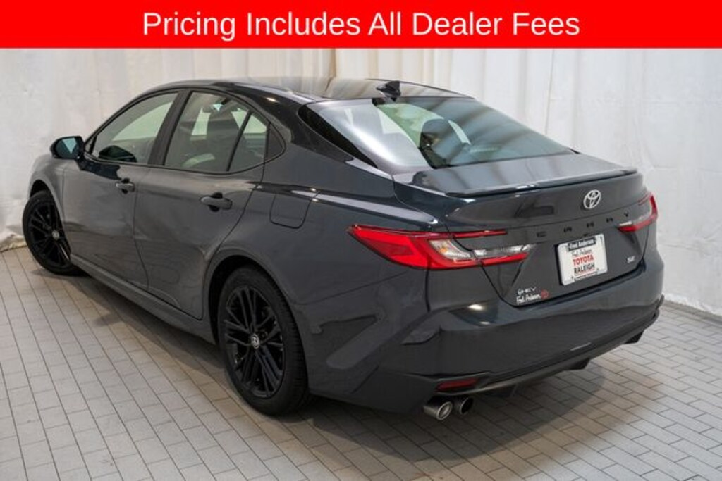 Used 2025 Toyota Camry SE Sedan