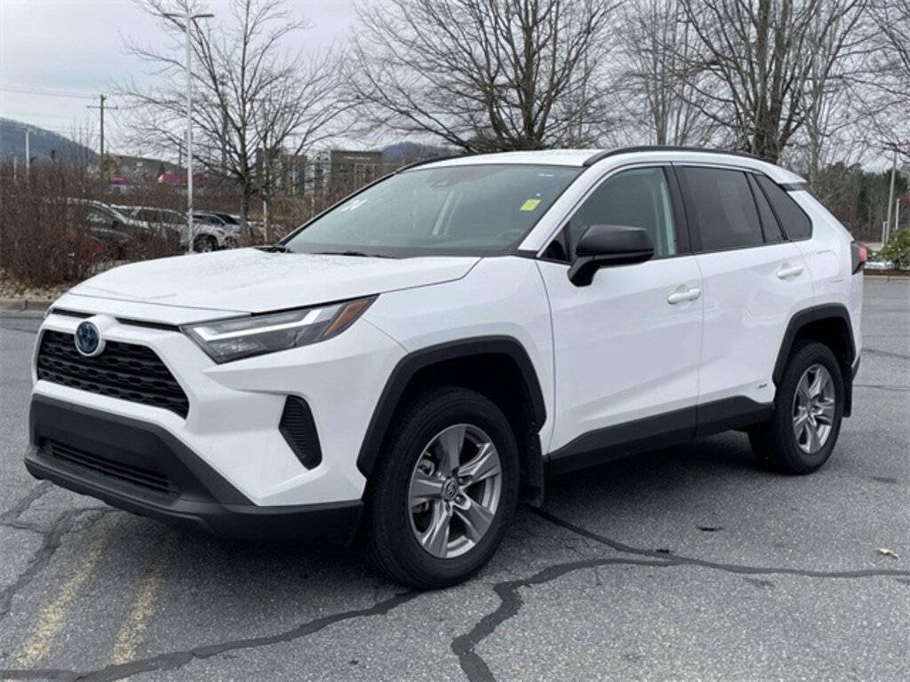 Used 2024 Toyota RAV4 Hybrid LE SUV