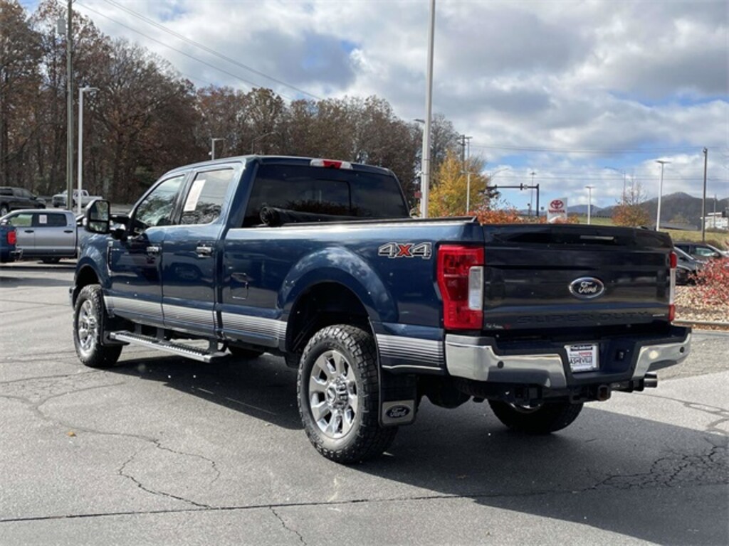 Used 2017 Ford F-250 Lariat Truck