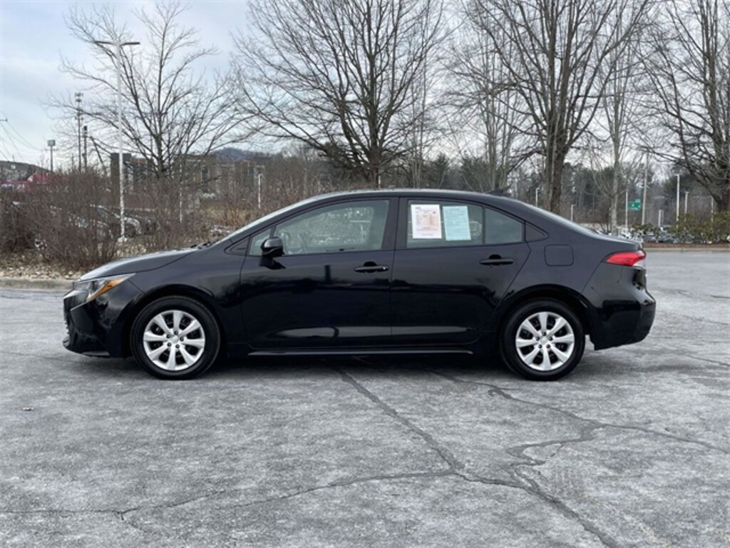 Used 2023 Toyota Corolla LE Sedan