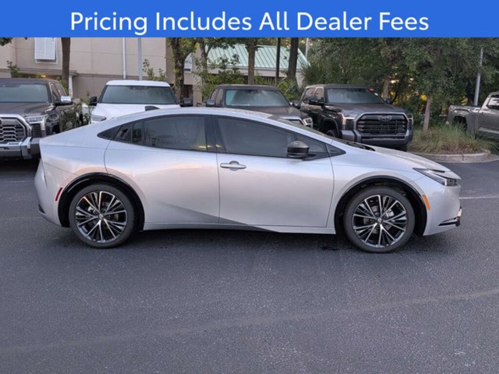 New 2027 Toyota Prius XLE Hatchback