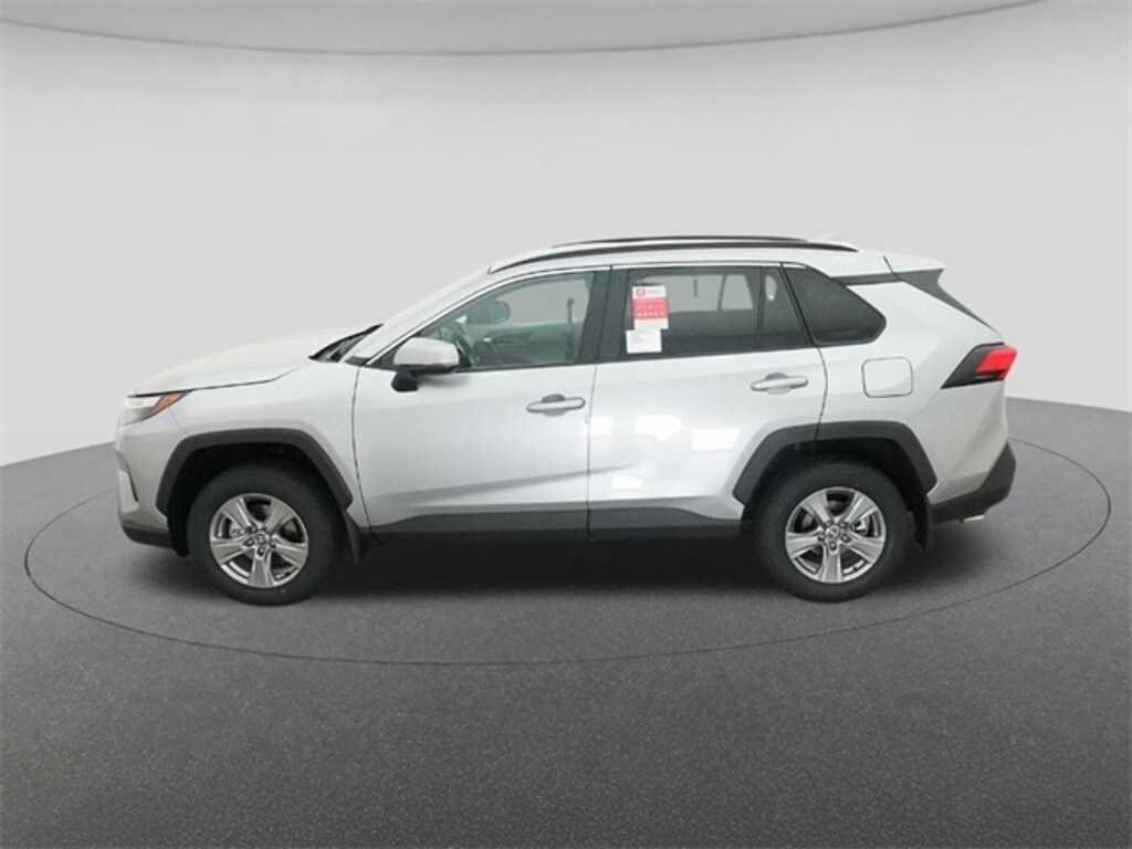 New 2025 Toyota RAV4 XLE SUV