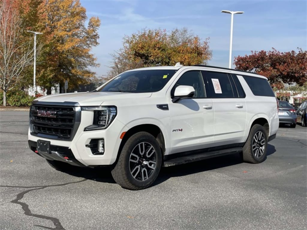 Used 2022 GMC Yukon XL AT4 SUV